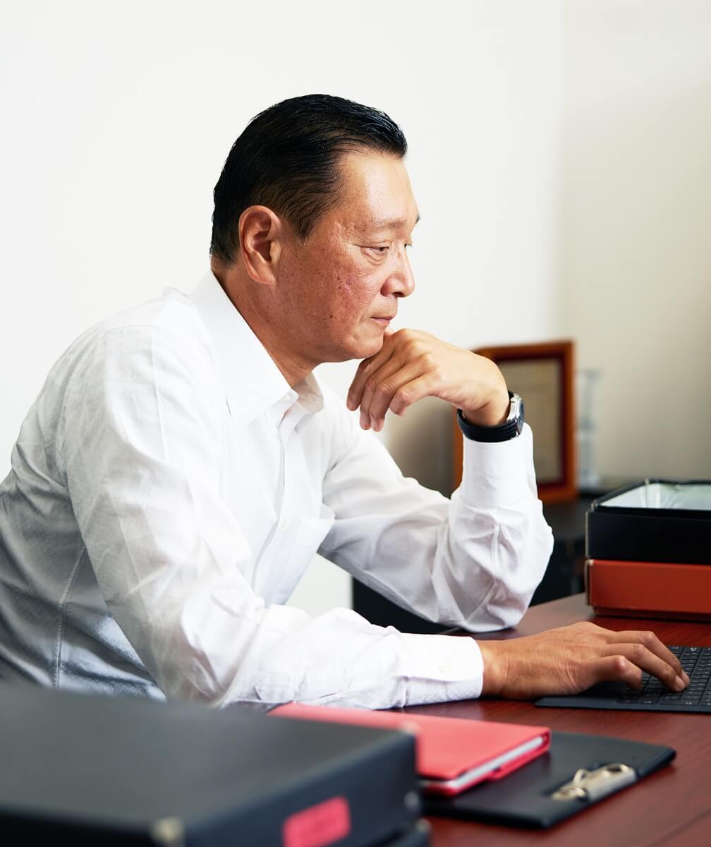 松林 重行