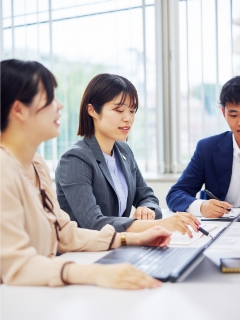 企画営業職